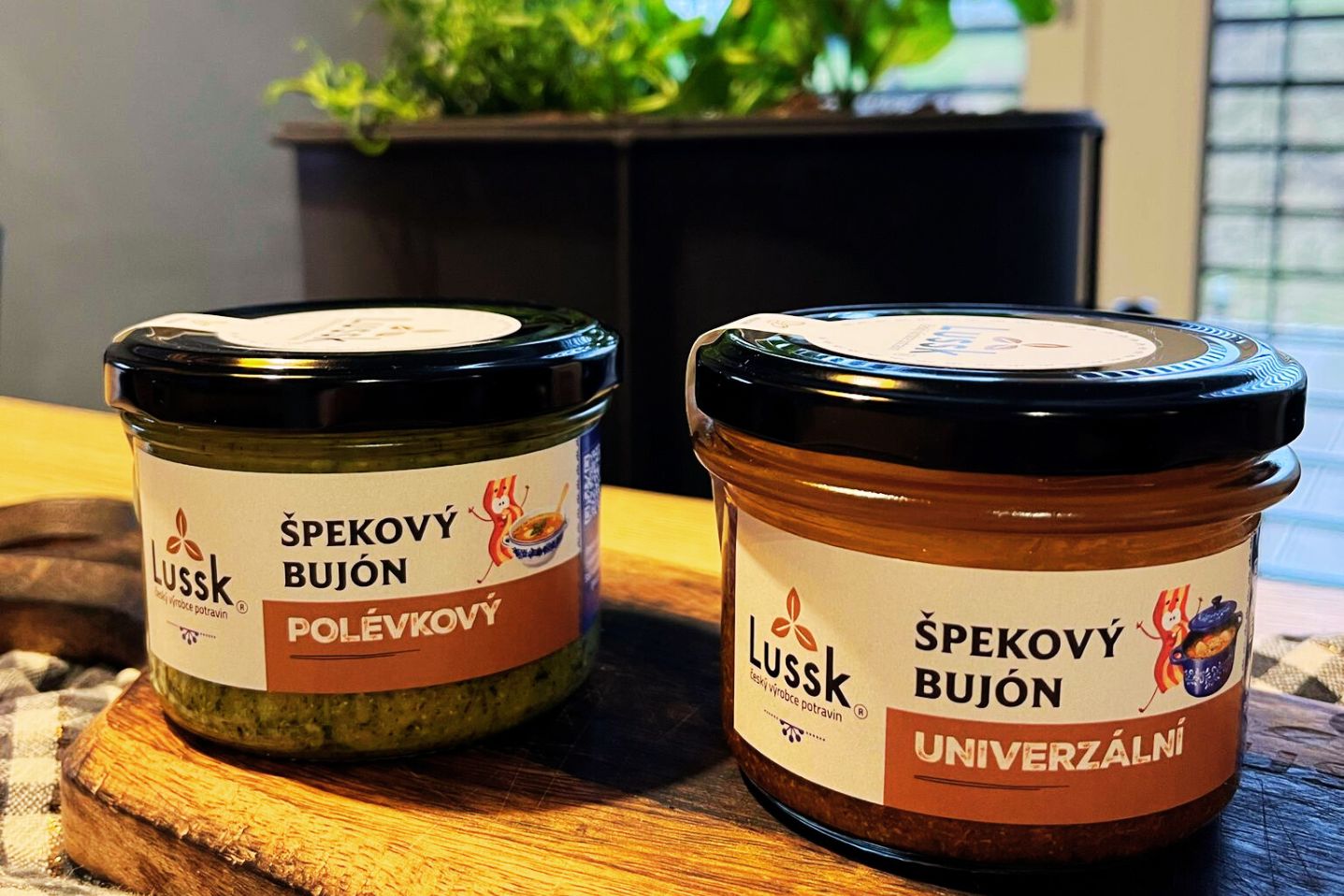 BUJÓNY